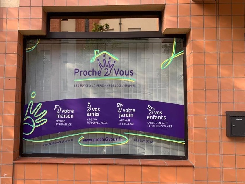 Vitrine Proche 2 Vous à Colomiers